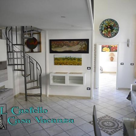 Il Castello Casa Vacanza Salerno Exterior photo